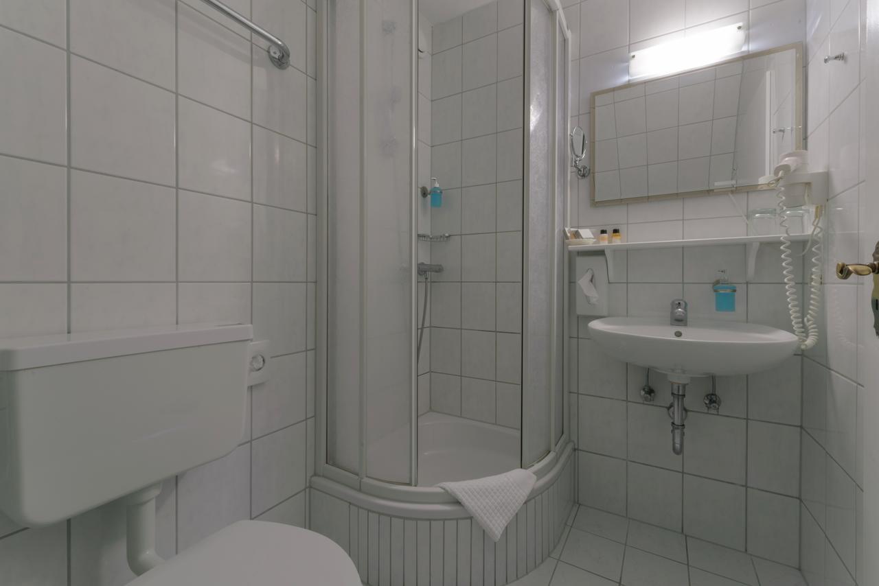 Hotel "Malerwinkel" Gmbh Seeon-Seebruck Exteriér fotografie
